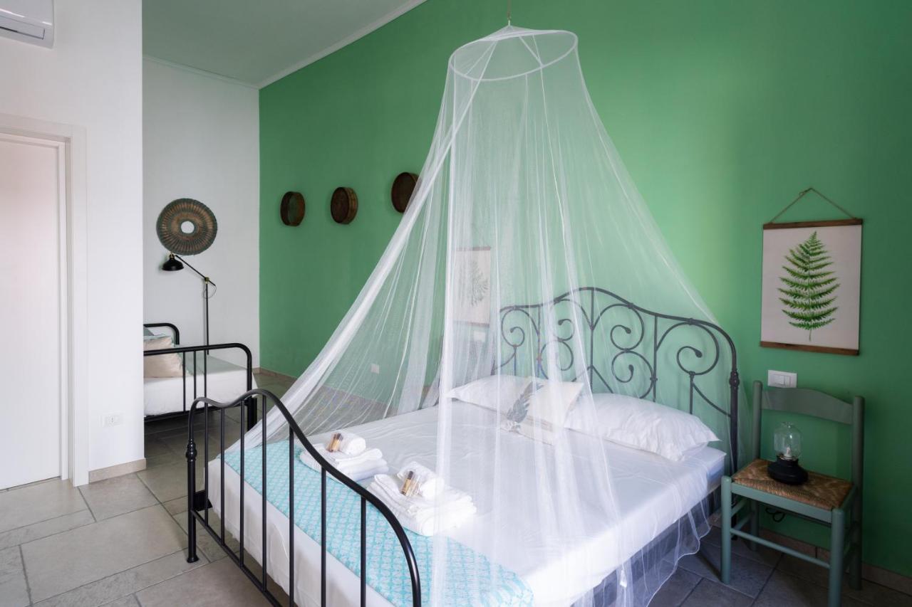 Li Perrini Boutique B&B Acquarica エクステリア 写真