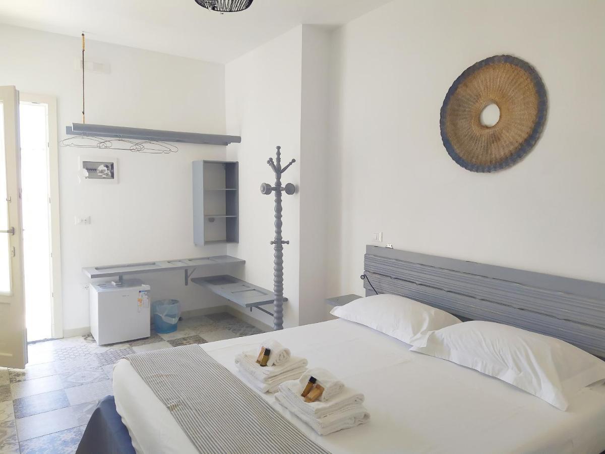 Li Perrini Boutique B&B Acquarica エクステリア 写真